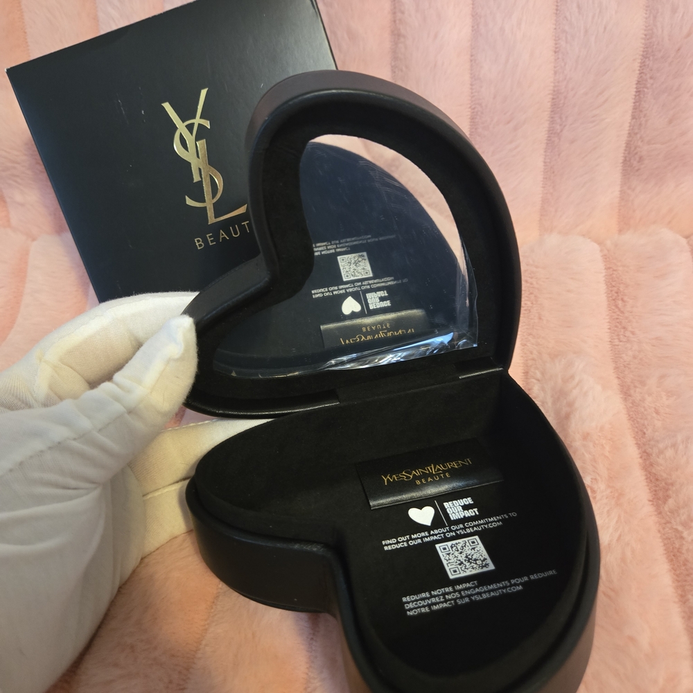 Yves Saint Laurent Black Heart Pouch - Picture 3 of 7